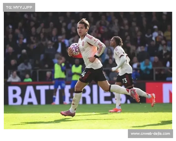 三次击柱后加克波把握机会破门 基耶萨精准助攻助力进球 三次击柱后加克波把握机会破门 基耶萨精准助攻助力进球